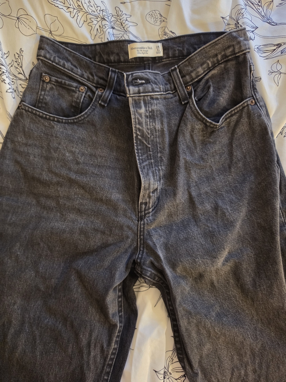 Abercrombie & Fitch Men's Washed Black Relaxed Jeans